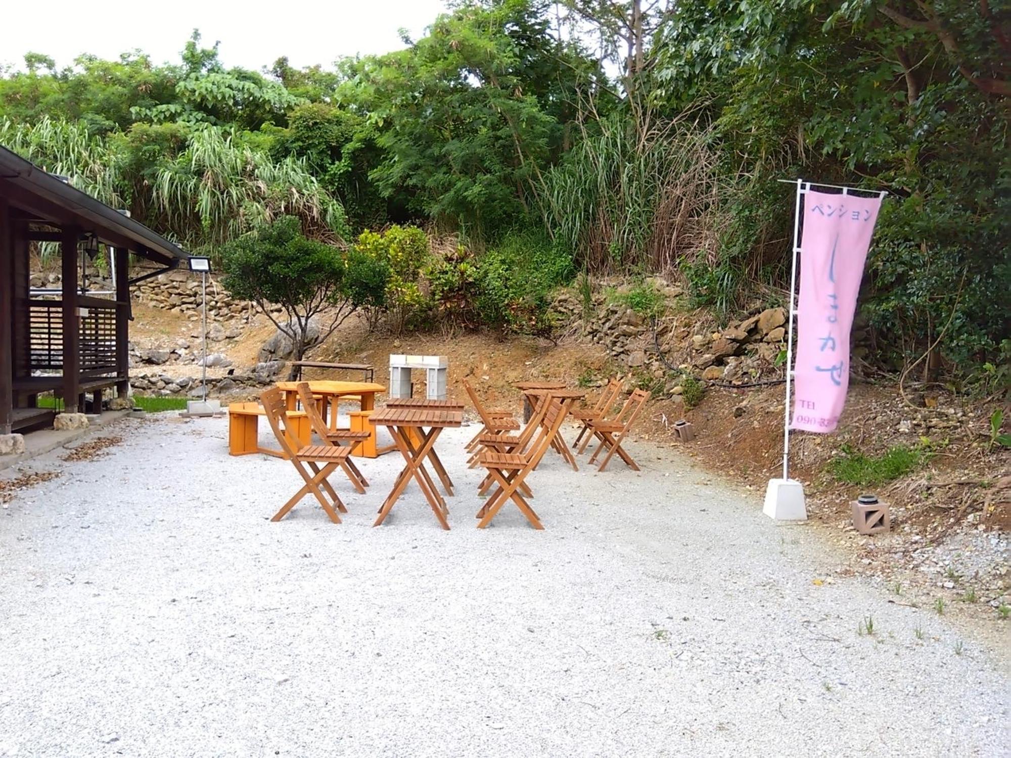 Ｐｅｎｓｉｏｎ　Ｓｈｉｍａｋａｚｅ Hotel Motobu Eksteriør billede